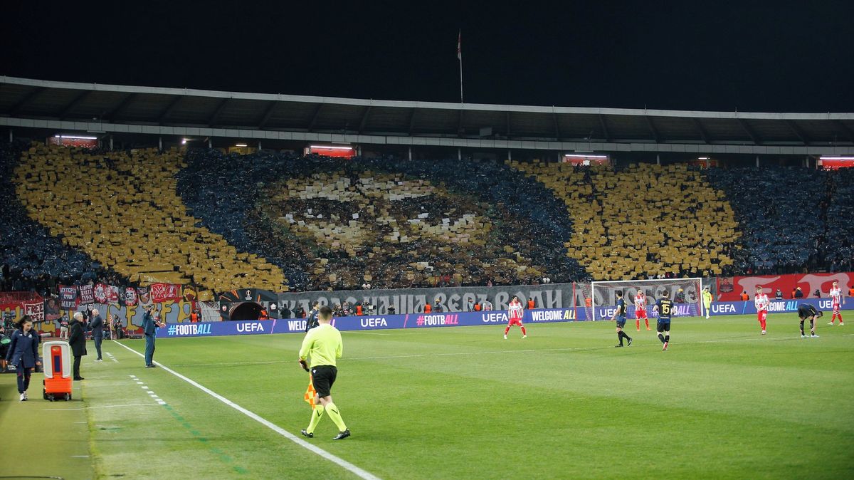 UEFA potrestala účastníka Evropské ligy za nevhodný vzkaz, europoslanec reaguje dopisem